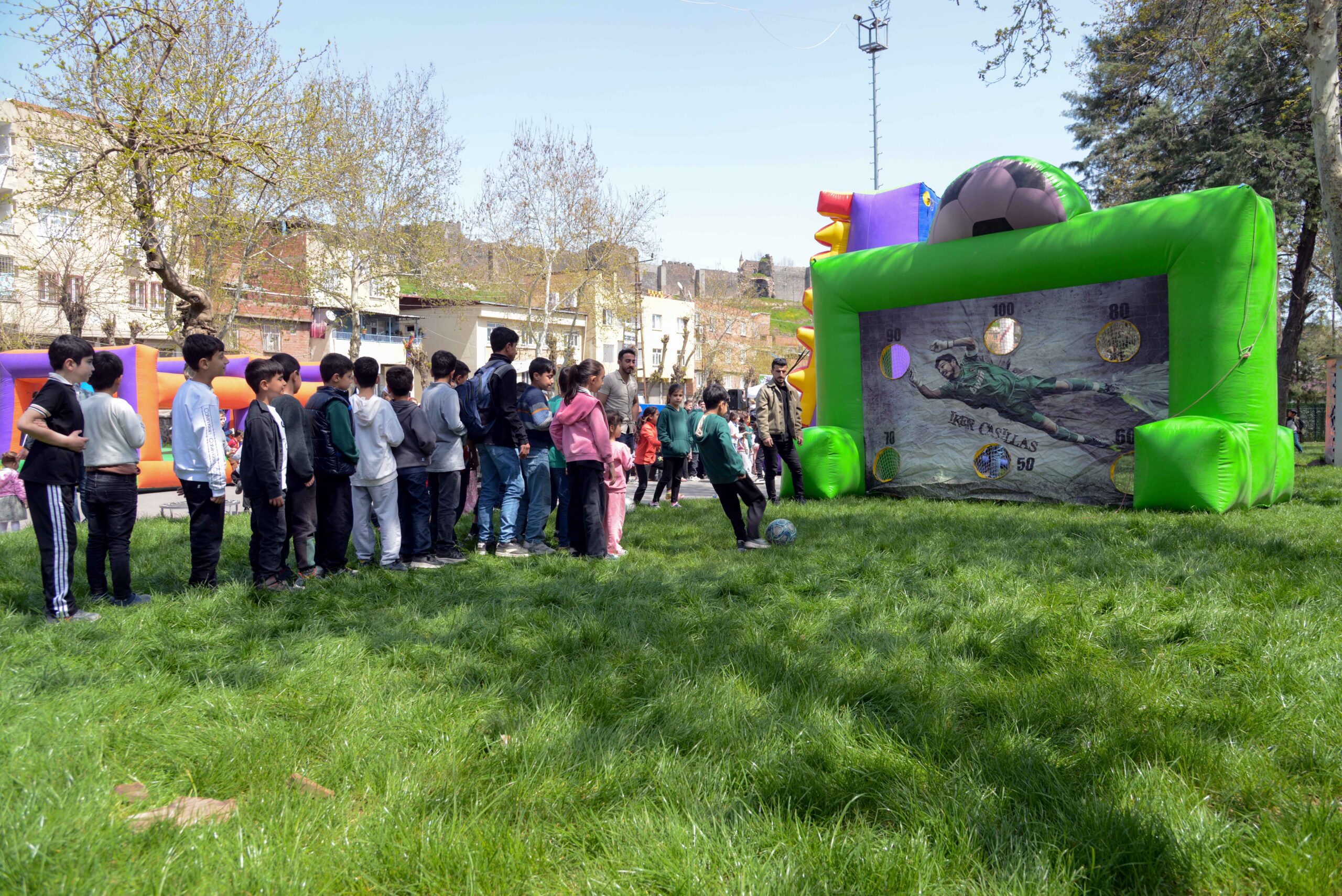 Mahalleler sporla buluşuyor