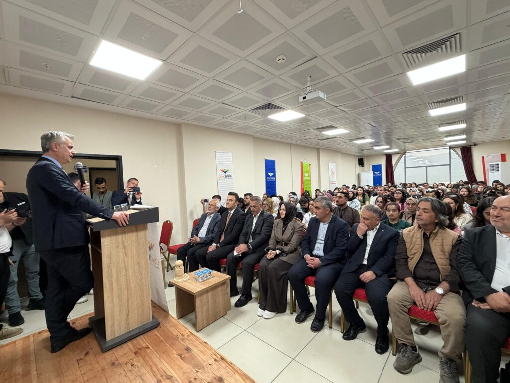 Hasankeyf’te gençlik buluşması