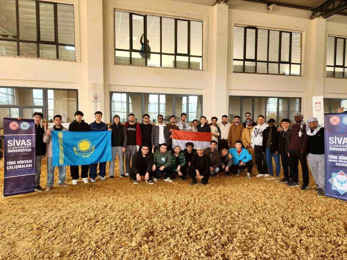 Türk Dünyası Gençlik Kampı’nda bir araya geldi