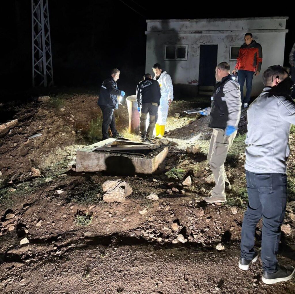 Genç Kızı Vahşice Öldürüp Cesedini Yaktılar