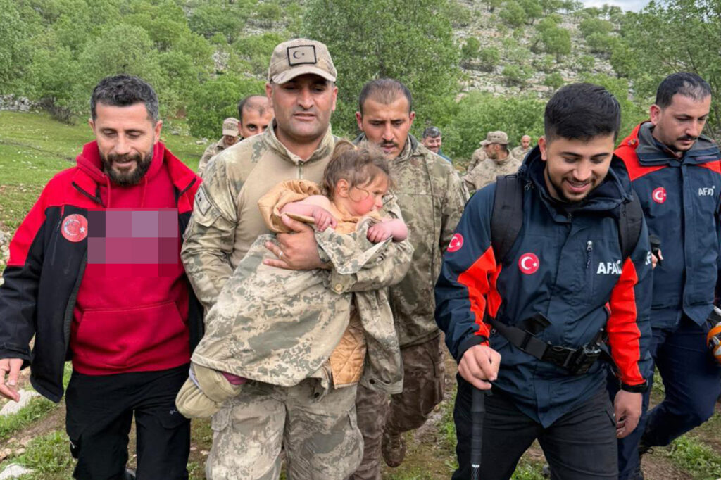 Minik Melike Güvenli Ellerde