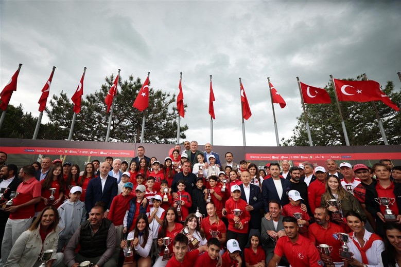 “TÜRKİYE, GOLF VE SPOR TURİZMİNDE ÖNEMLİ YERLERE İLERLİYOR”